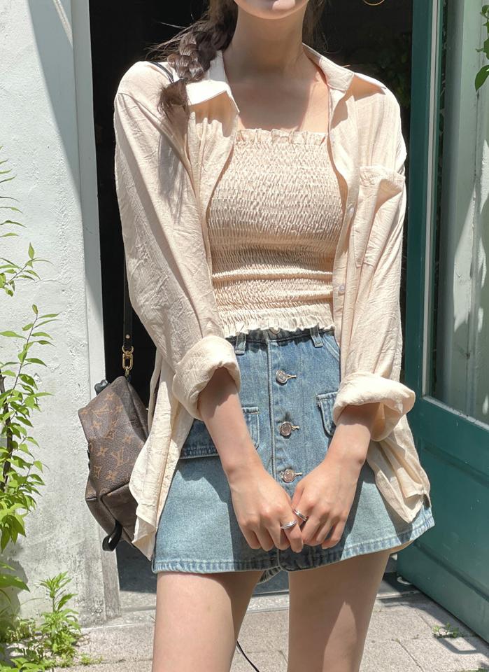 シャーリングキャミ&ルーズシャツSET・t01307 レディース 【tops】 韓国ファッション アンサンブル キャミソール スクエアネック クロップド シャーリング シャツ 長袖 ルーズフィット シアー 無地 ガーリー デイリー 春 夏 カジュアル
