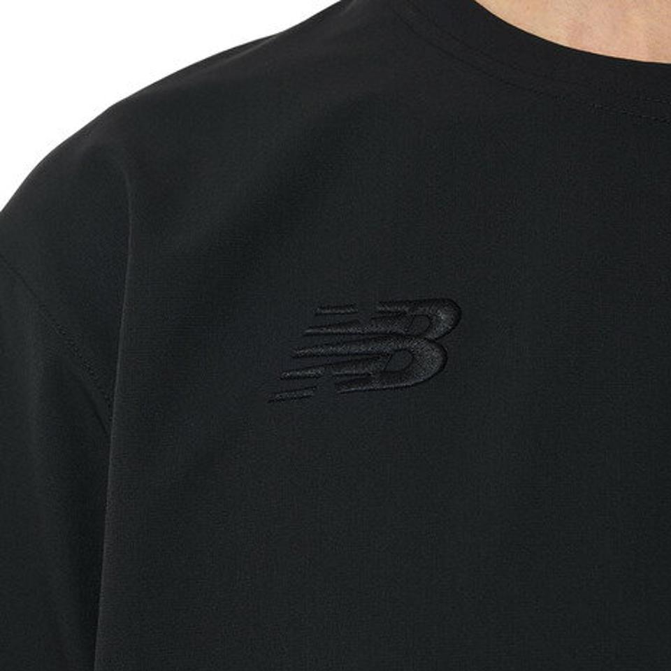 ニューバランス(new balance)(メンズ)サッカーウェア Black Out Collection プレミアコレクションストレッチウーブントップ 半袖Tシャツ AMT35235BK