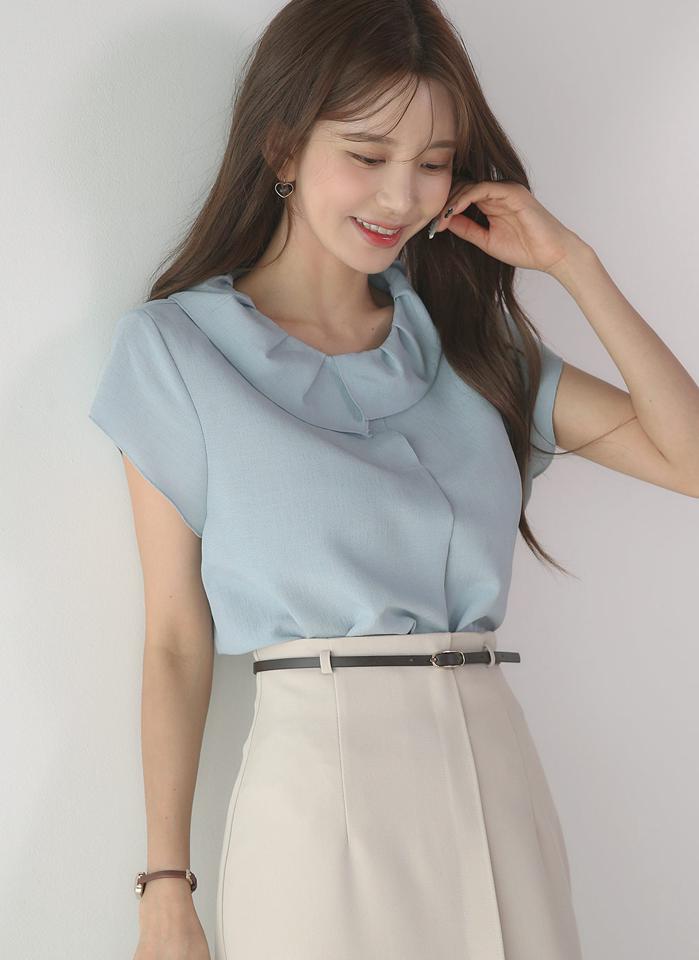タックカラーキャップスリーブブラウス・t01013 レディース 【bl】 韓国ファッション トップス ブラウス タックカラー 半袖 キャップスリーブ 股丈 ナチュラルライン 無地 オフィスカジュアル モード お出かけ 春 夏 カジュアル