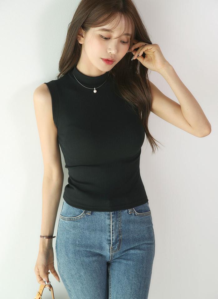 【8/14-16 ポイント15倍】ハーフネックリブノースリーブ・t01007 レディース 【tops】 韓国ファッション トップス ハーフネック ノースリーブ ショート丈 リブ スリムフィット 細身 タイト 無地 モード シンプル 大人カジュアル お出かけ 春 夏 カジュアル
