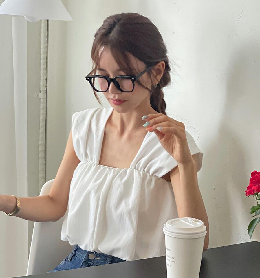 クロップドバルーンノースリーブ・t72440 レディース 【tops】 韓国ファッション トップス スクエアネック ノースリーブ バルーン クロップド ショート丈 ボリューム 無地 ガーリー キュート お出かけ 大人カジュアル 春 夏 カジュアル