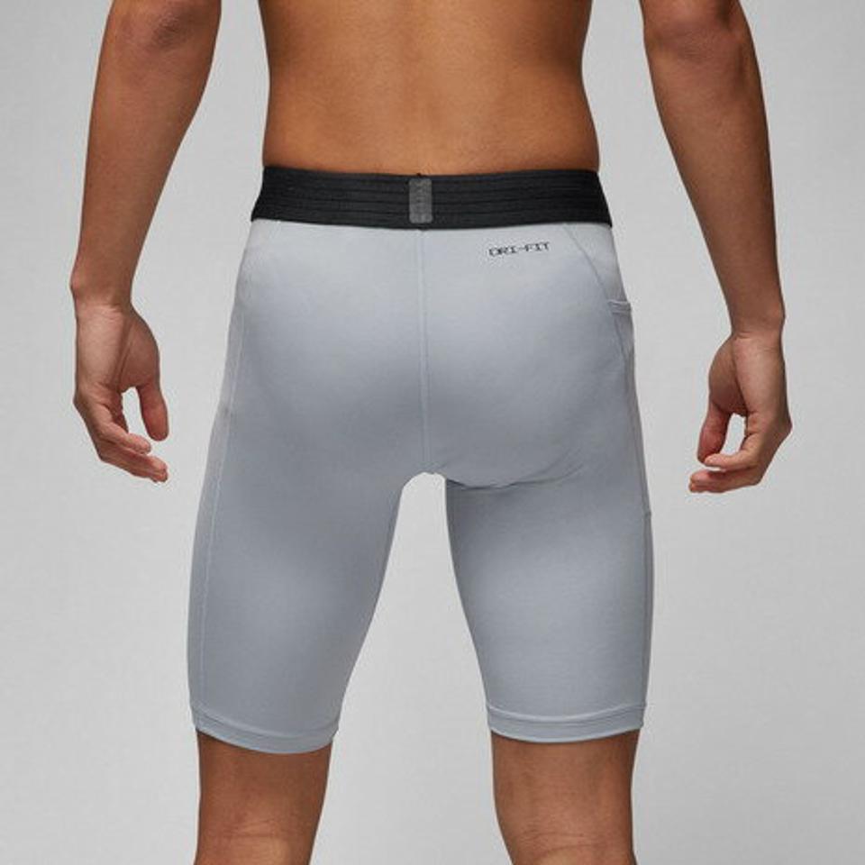 ジョーダン（JORDAN）（メンズ、レディース）バスケットボールウェア ドライフィット コンプレッション ショートパンツ DM1814-012