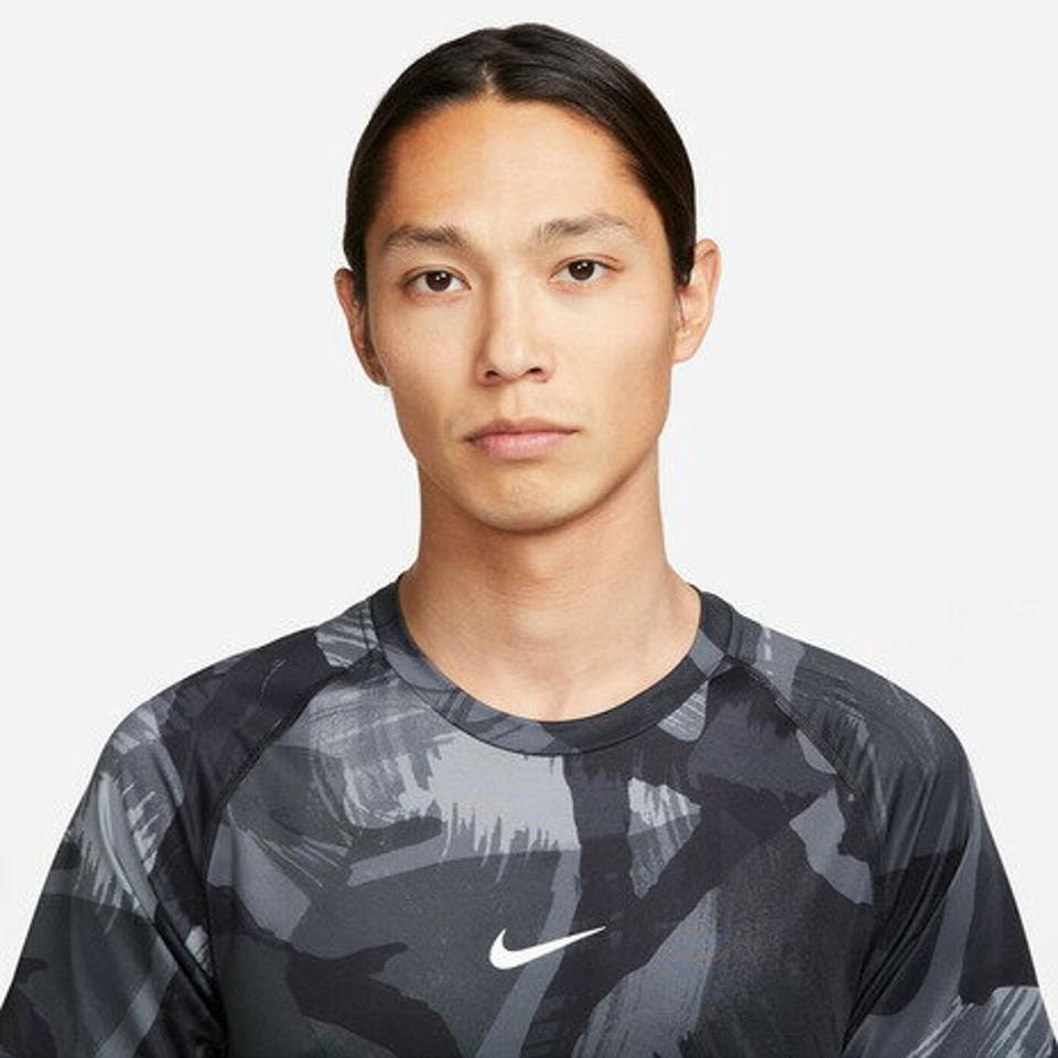 ナイキ(NIKE)(メンズ)半袖Tシャツ メンズ Nike Pro Dri-FIT スリム カモ AO FB7935-010 速乾
