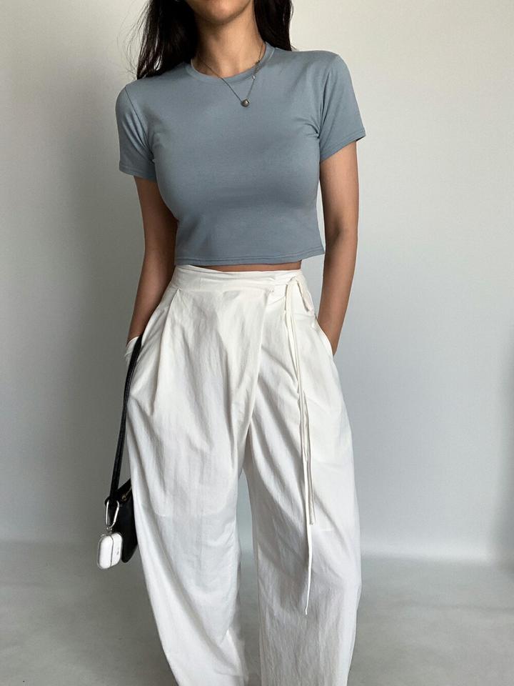 モダール混スリム半袖Tシャツ・p006089 レディース 【tops】 韓国ファッション トップス Tシャツ ラウンドネック 半袖 クロップド ショート丈 スリムフィット 細身 モダール混 無地 シンプル デイリー ベーシック 春 夏 カジュアル MKT
