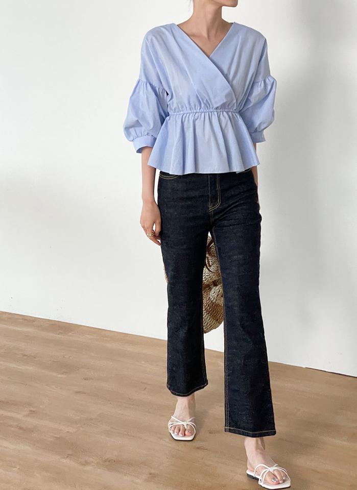 カシュクールバルーンペプラムブラウス・t00958 レディース 【bl】 韓国ファッション トップス ブラウス カシュクール 半袖 バルーンスリーブ ドロップショルダー クロップド ペプラム ウエストゴム コットン ボリューム 無地 キュート 春 夏