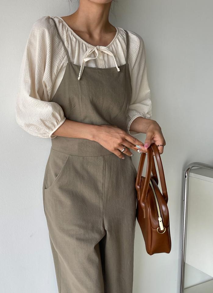 【4DAY限定SALE】ギャザーリボンシアサッカーブラウス・t01002 レディース 【bl】 韓国ファッション トップス ブラウス ラウンドネック リボン 半袖 7分袖 ハーフボタン ギャザー ストライプ シアサッカー ボリューム ガーリー デイリー 春 夏