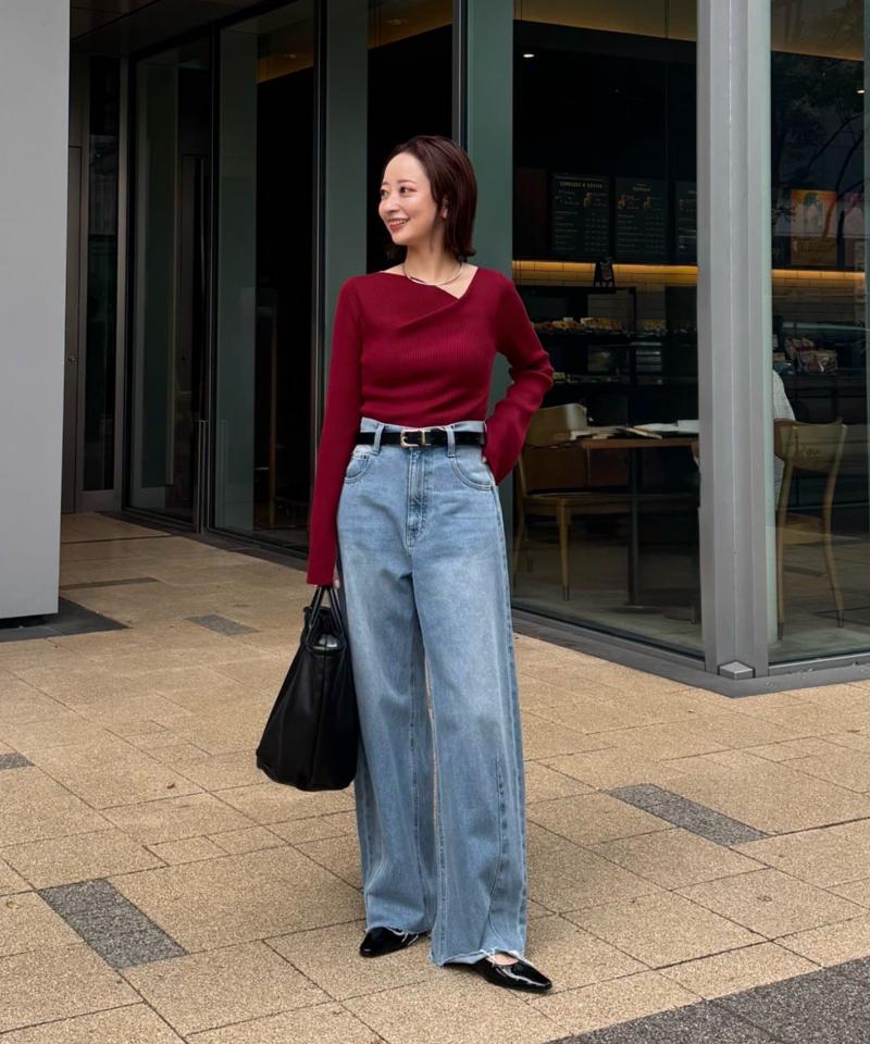 《1月13日13:00まで TIME SALE開催中》デザインネックリブニット