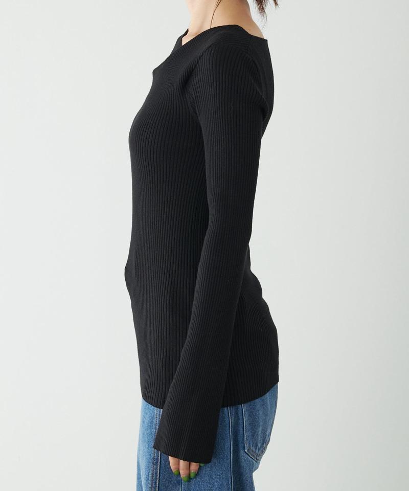 《1月13日13:00まで TIME SALE開催中》デザインネックリブニット