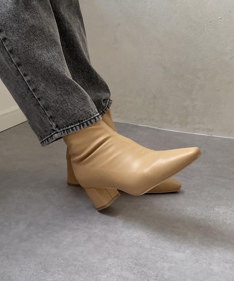 ポインテッドストレッチショートブーツ