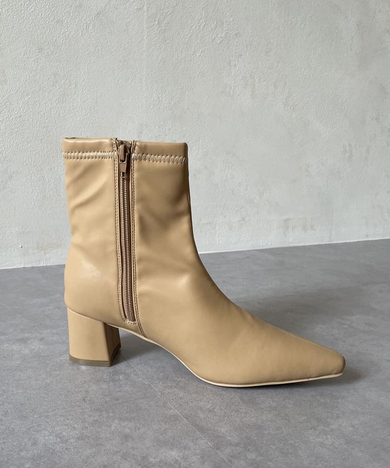 ポインテッドストレッチショートブーツ