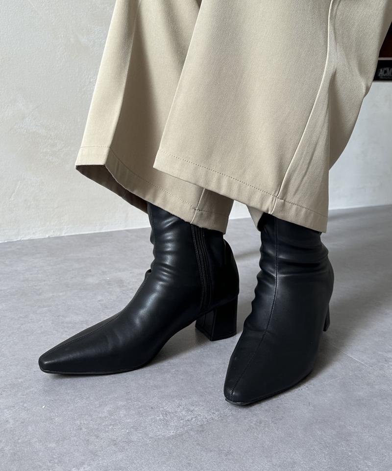 ポインテッドストレッチショートブーツ