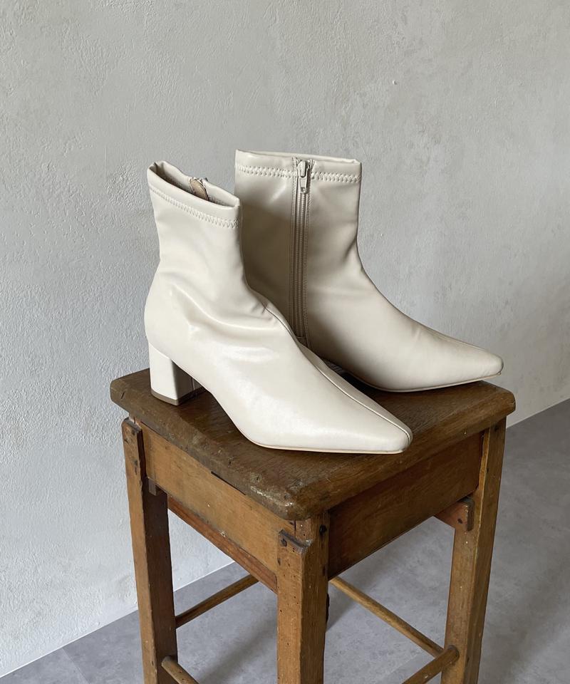 ポインテッドストレッチショートブーツ