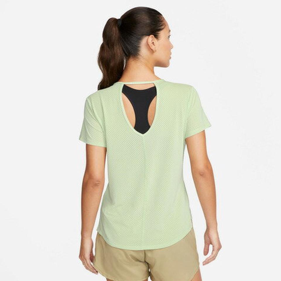 ナイキ(NIKE)(レディース)Tシャツ レディース ワン ドライフィット ブリーズ STD DX0132-343