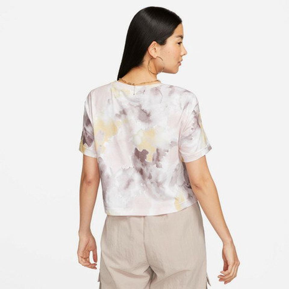 ナイキ(NIKE)(レディース)半袖Tシャツ レディース エッセンシャル FB8104-270