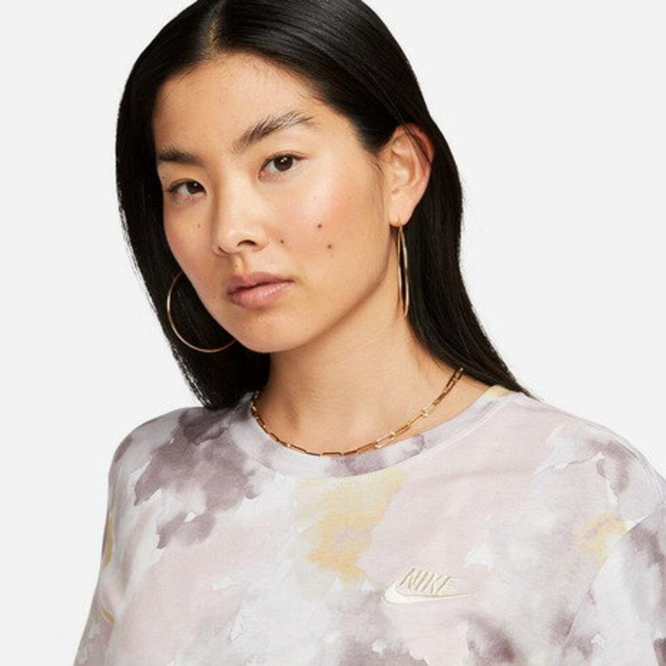 ナイキ(NIKE)(レディース)半袖Tシャツ レディース エッセンシャル FB8104-270