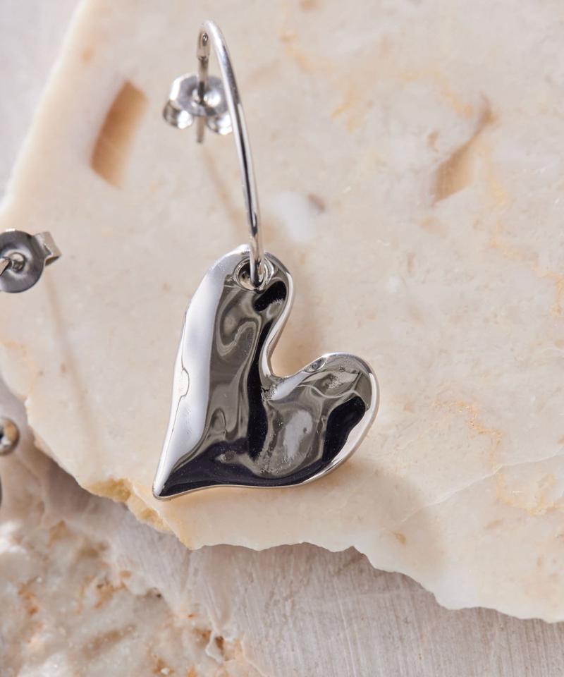 《金属アレルギー対応》ステンレス・ハート×フープピアス