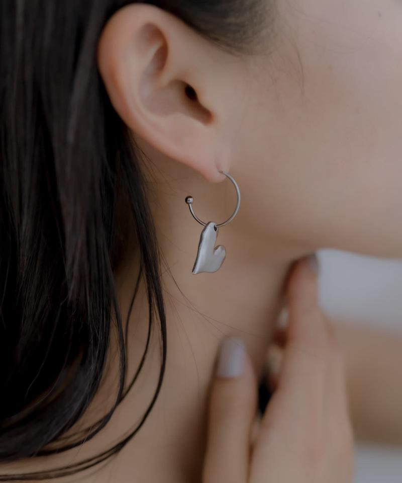 《金属アレルギー対応》ステンレス・ハート×フープピアス