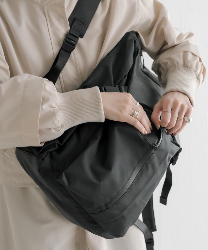 【BURLAPOUTFITTER×ear】1、２泊の旅行/約16リットルの大容量/撥水/ユニセックス/レザーコンビライトリュック