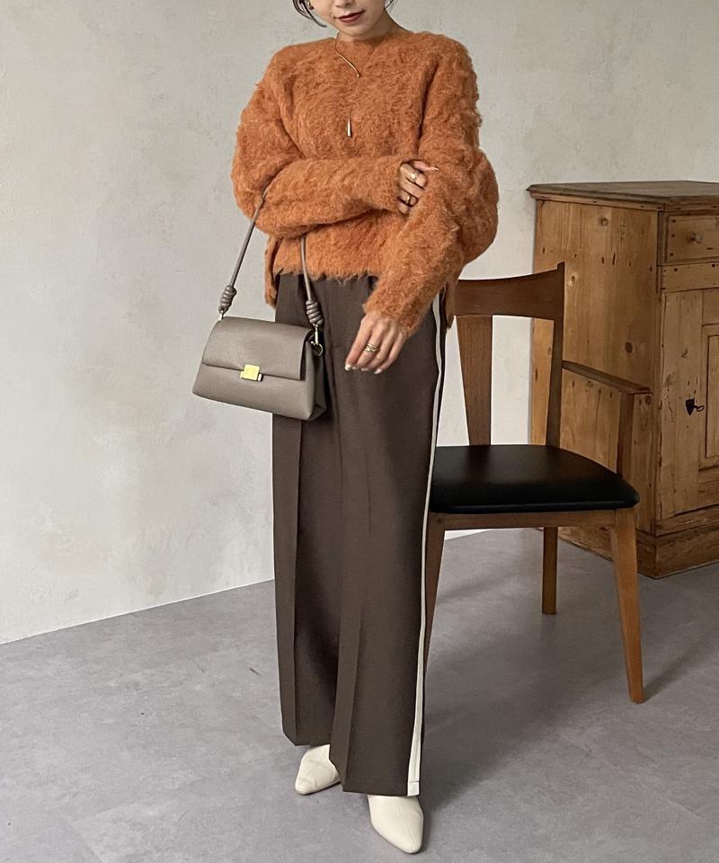 ショート丈シャギーニットプルオーバー