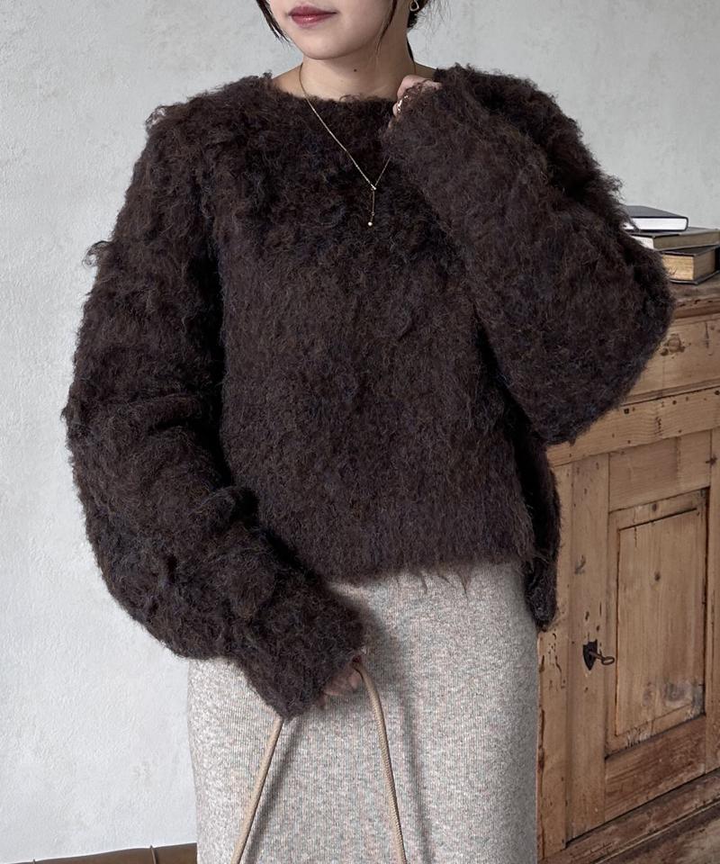 ショート丈シャギーニットプルオーバー