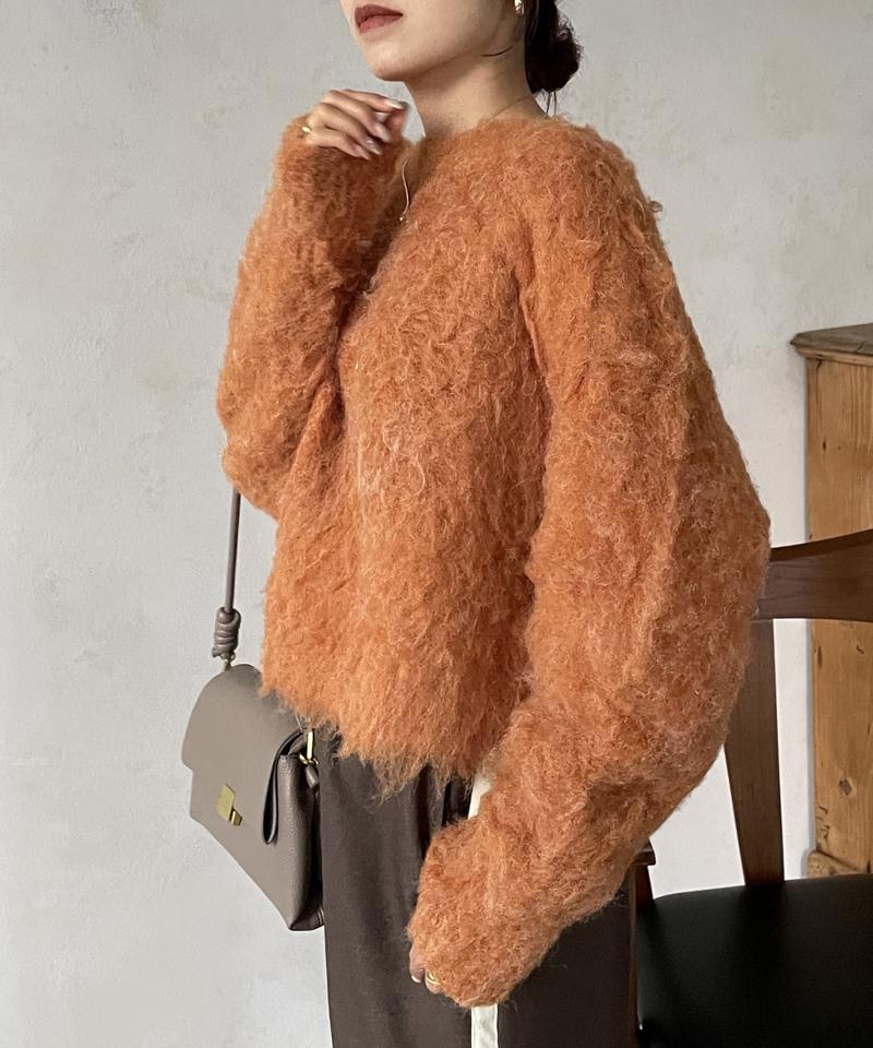 ショート丈シャギーニットプルオーバー