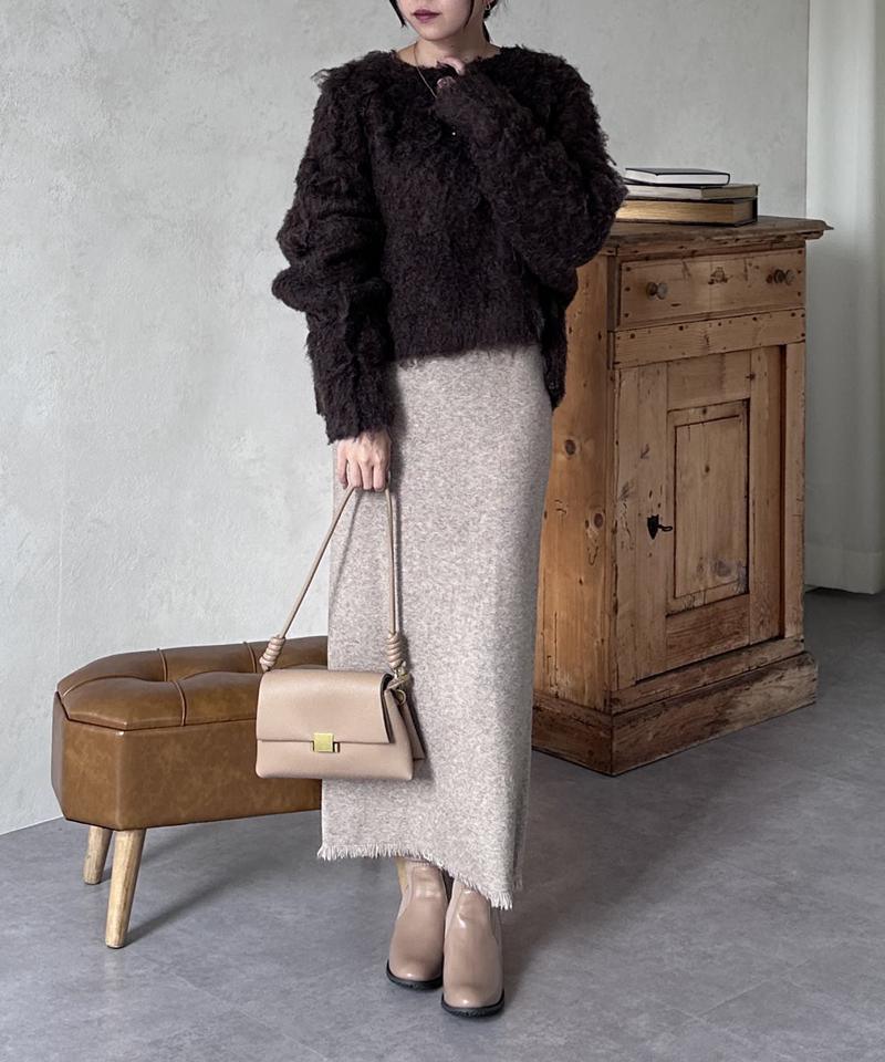 ショート丈シャギーニットプルオーバー