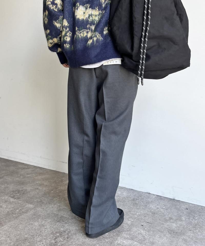ウールライクタックスラックス