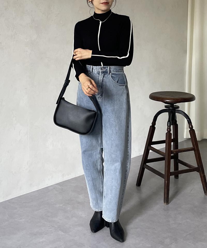 配色パイピングハイネックリブニット