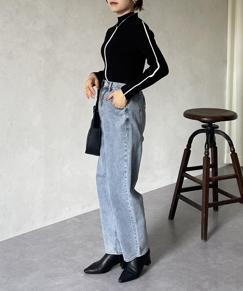 配色パイピングハイネックリブニット