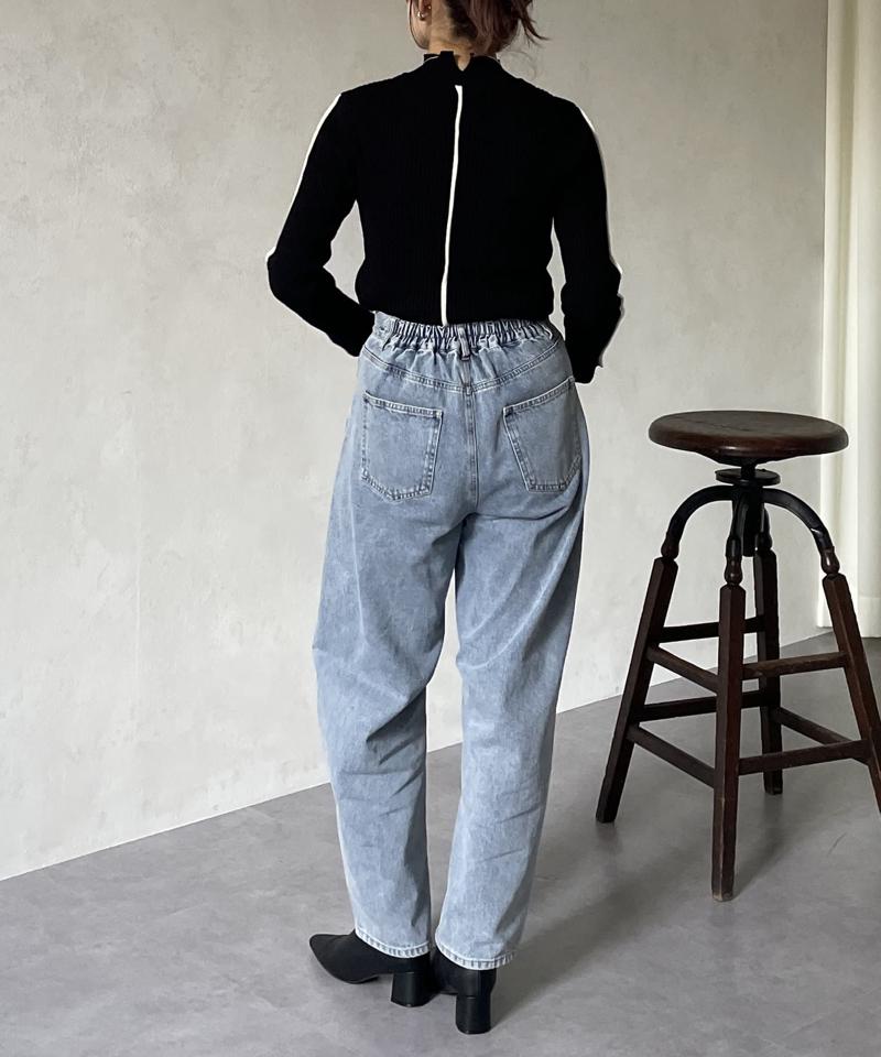 配色パイピングハイネックリブニット