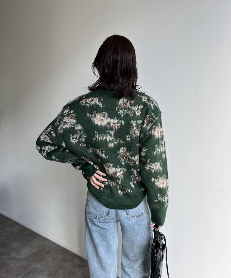 ぼかし花柄シャギーニット