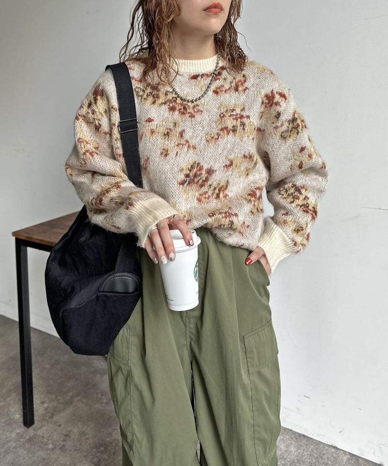 ぼかし花柄シャギーニット