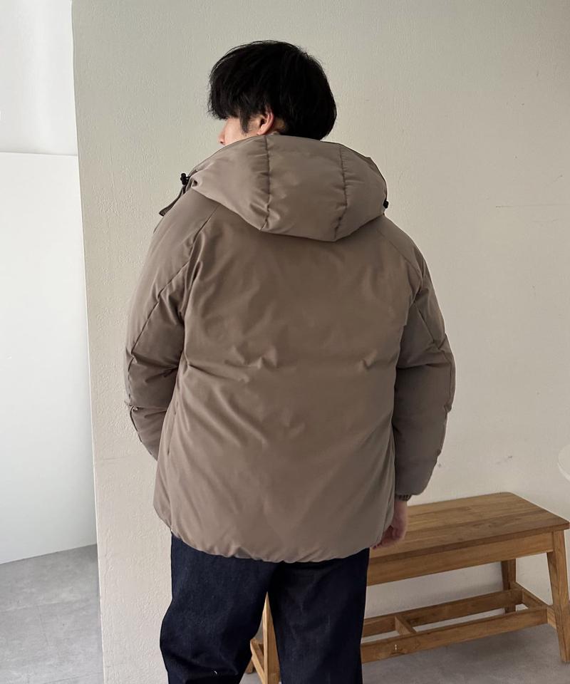 【ユニセックス】ナイロンストレッチ中綿フード付きブルゾン