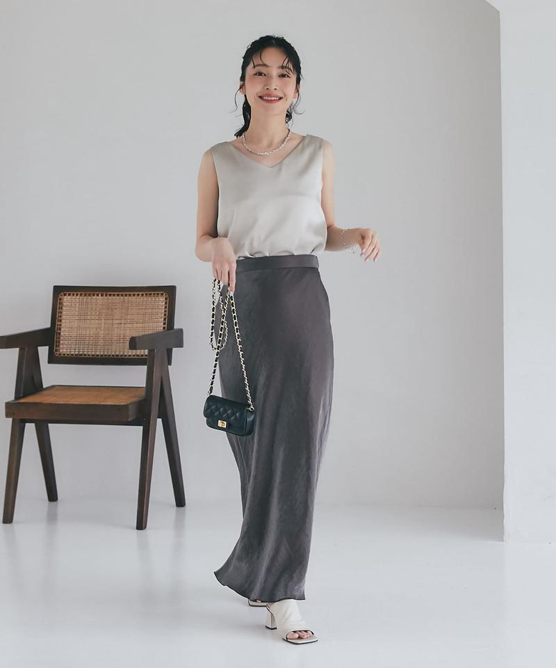 【名品・4サイズ展開】きらきらサテンロングナロースカート