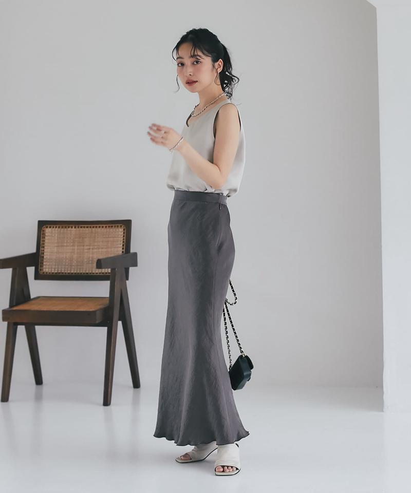 【名品・4サイズ展開】きらきらサテンロングナロースカート