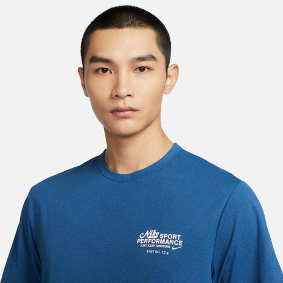 【10%OFFクーポン対象！4/11まで】ナイキ（NIKE）（メンズ）ドライフィット UV ハイバース GX 半袖Tシャツ バーサタイル トップ FN3280-476