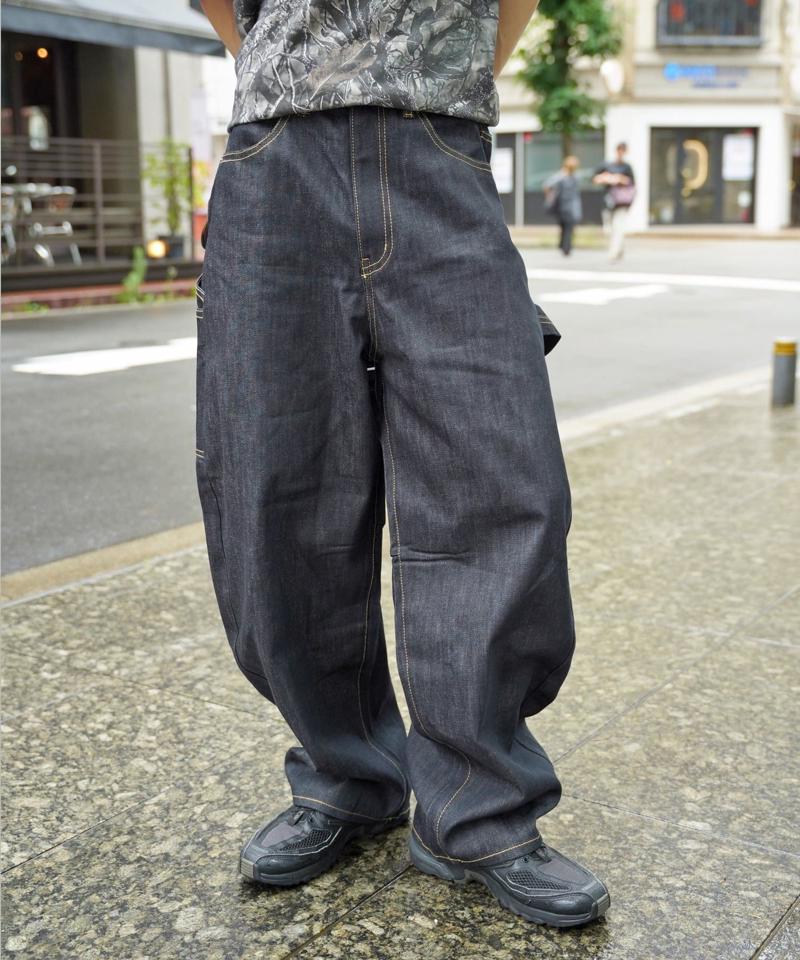 カーブペインターデニムパンツ
