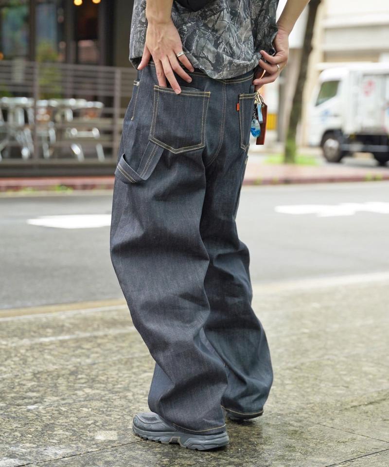 カーブペインターデニムパンツ