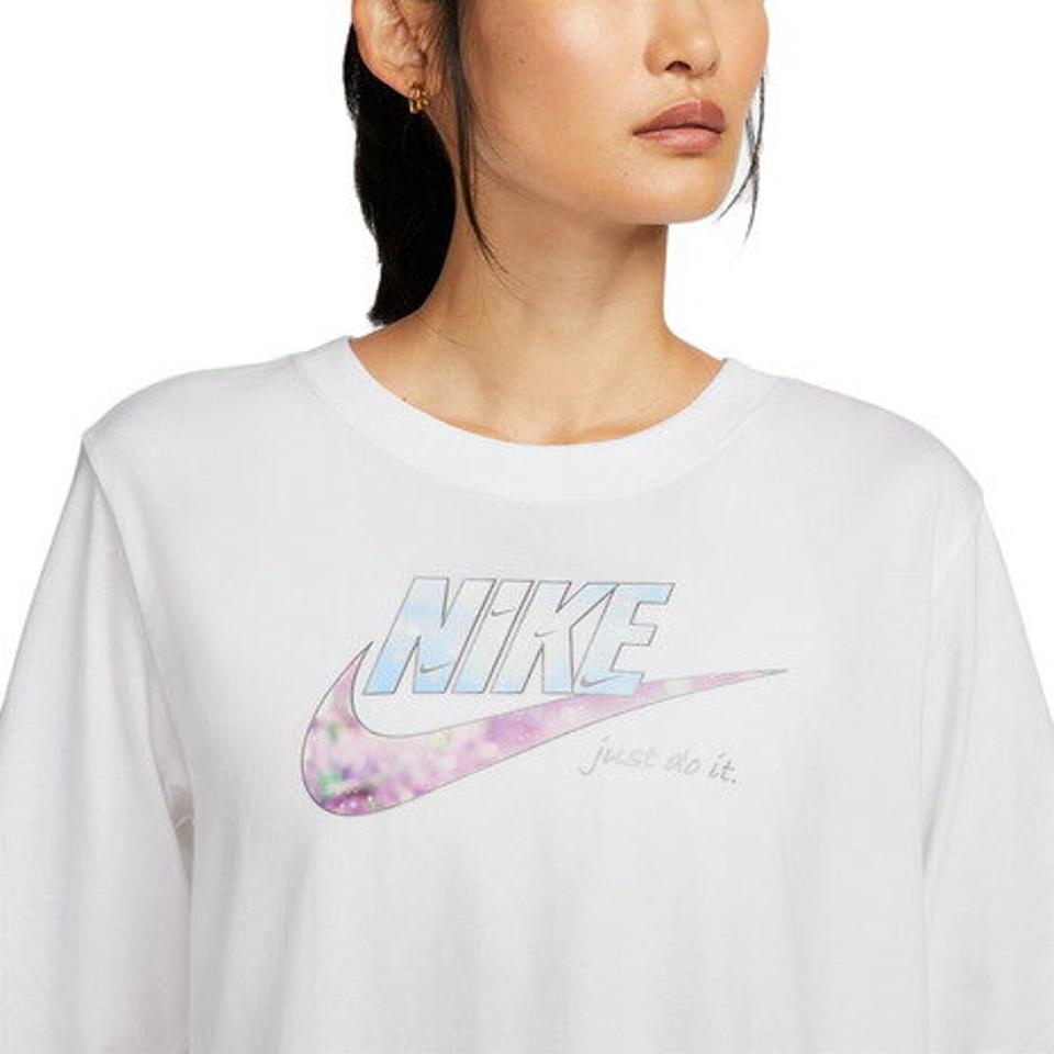 【3/25 24h限定 エントリー＆対象3店舗買い回りで最大P10倍！】ナイキ（NIKE）（レディース）長袖Tシャツ レディース NSW OC 1 ボクシー DV9946-100