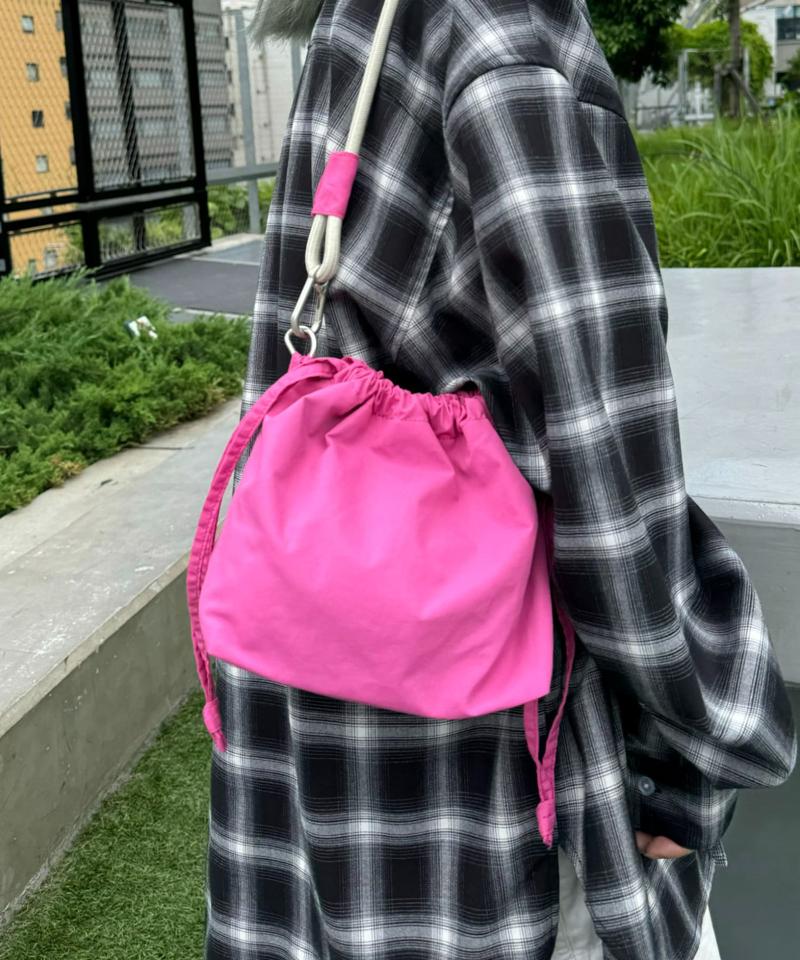 【UNISEX】2WAY巾着バッグ/WEB限定カラーあり/キーホルダー付き