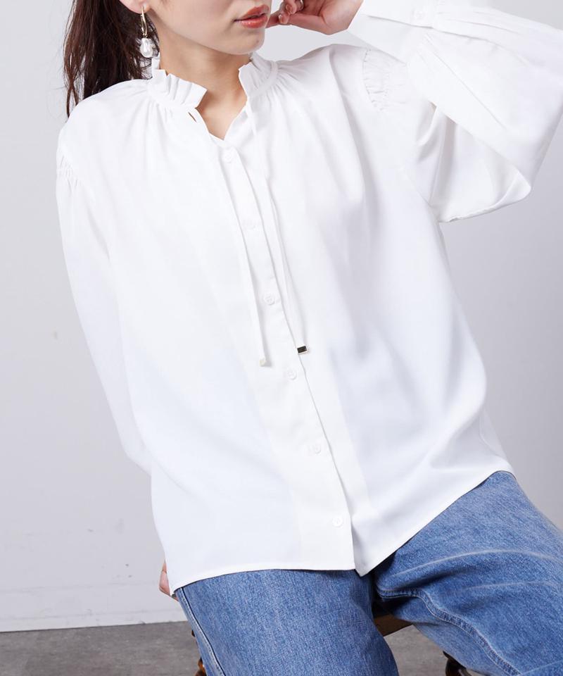 ネックフリル肩ギャザーブラウス