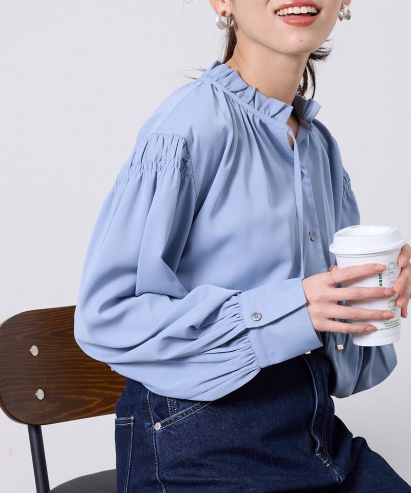 ネックフリル肩ギャザーブラウス