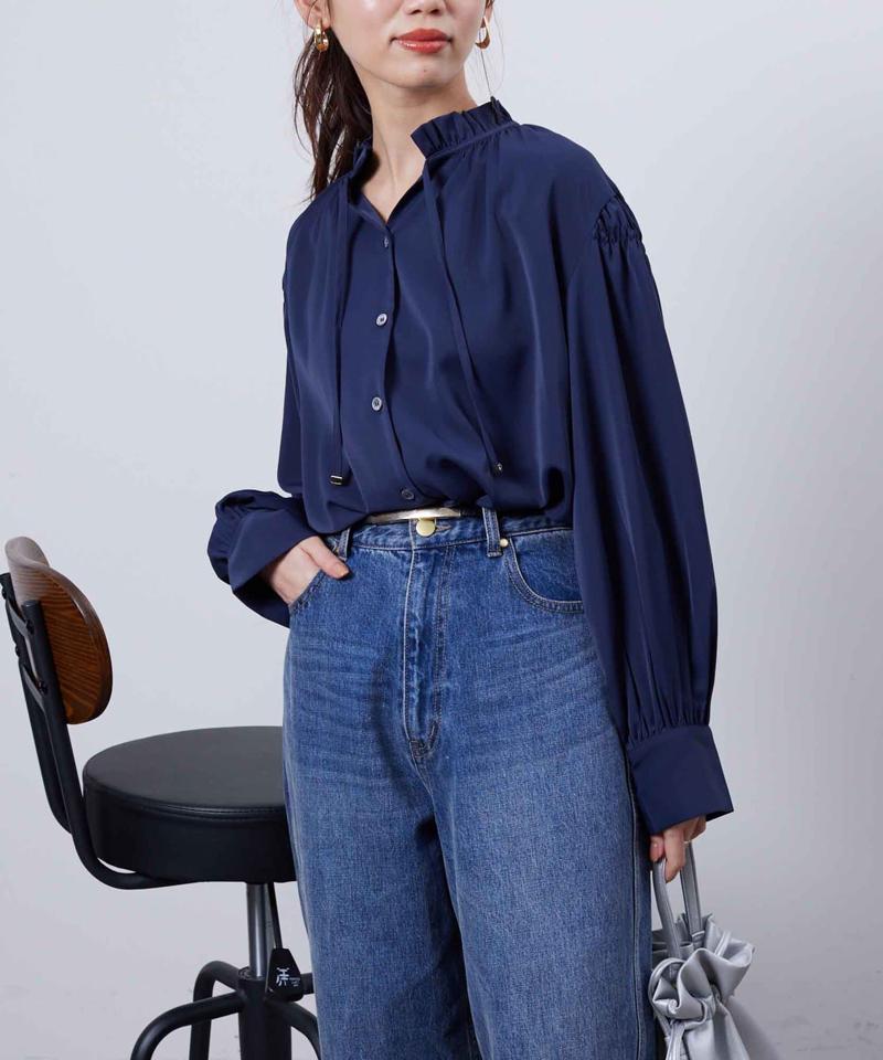 ネックフリル肩ギャザーブラウス