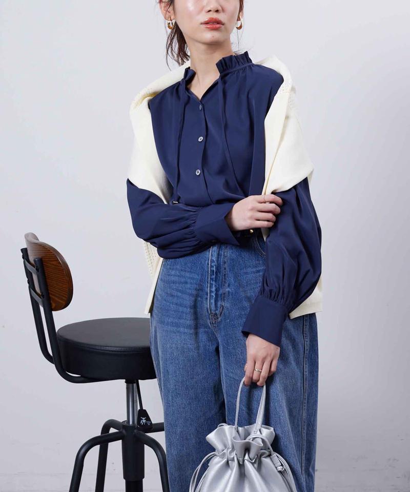 ネックフリル肩ギャザーブラウス