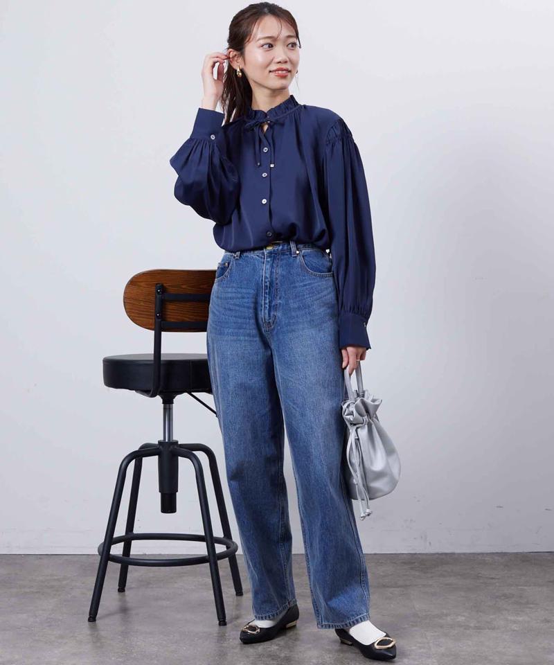 ネックフリル肩ギャザーブラウス