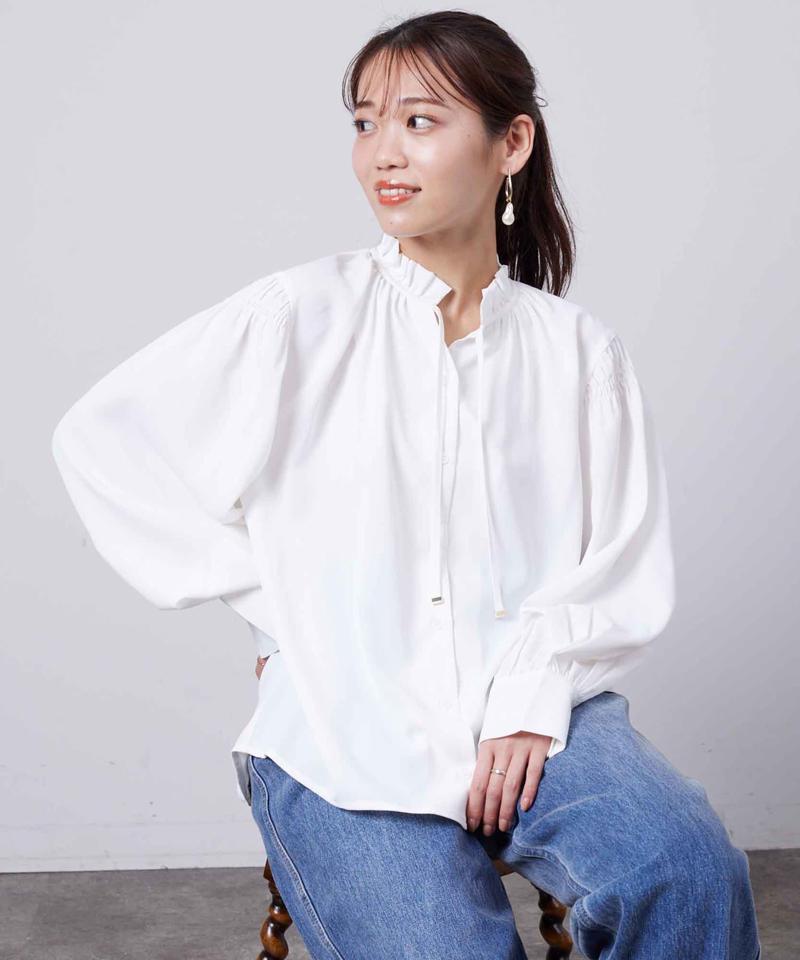 ネックフリル肩ギャザーブラウス