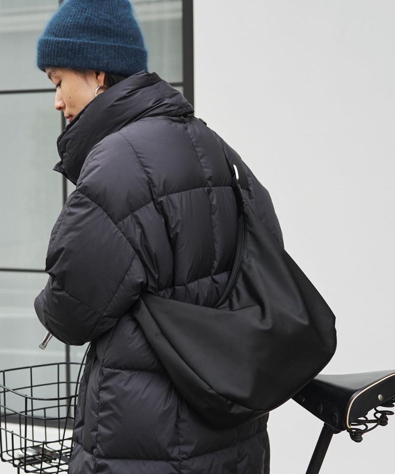 【名品】ラウンドビッグショルダーバッグ