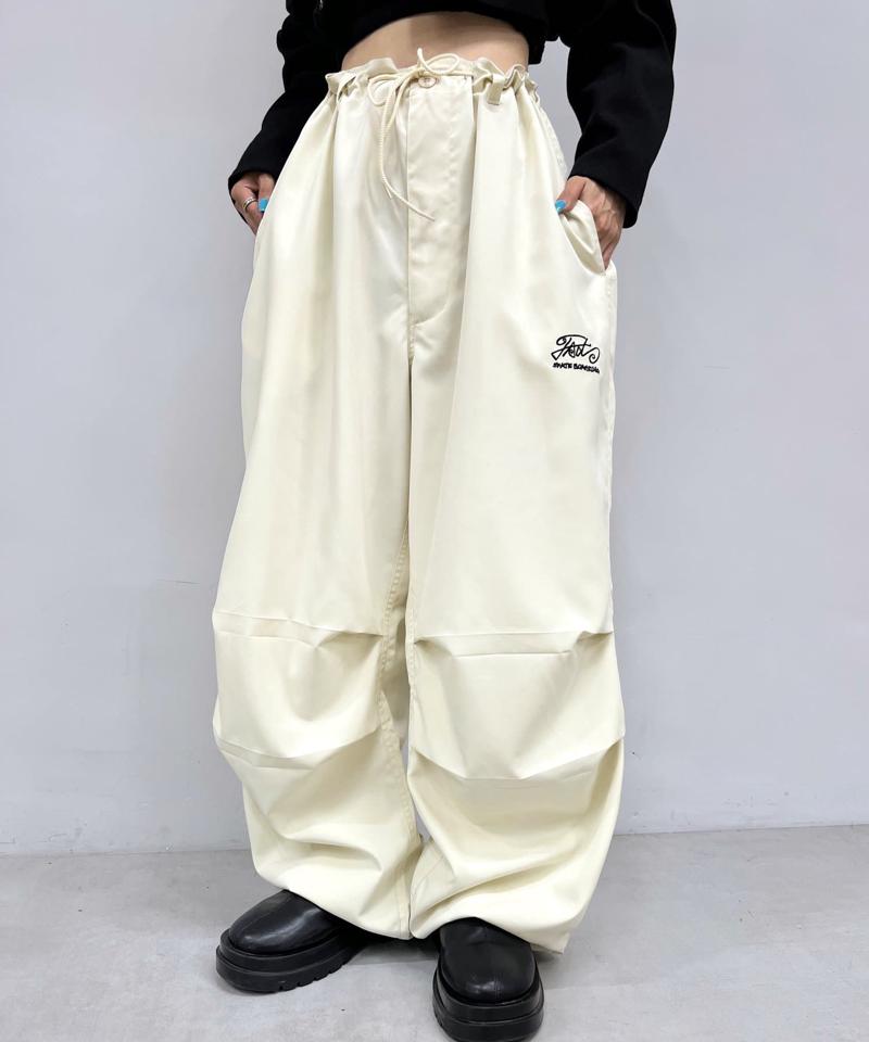 【WHO'S WHO gallery】パラシュートワイドパンツ