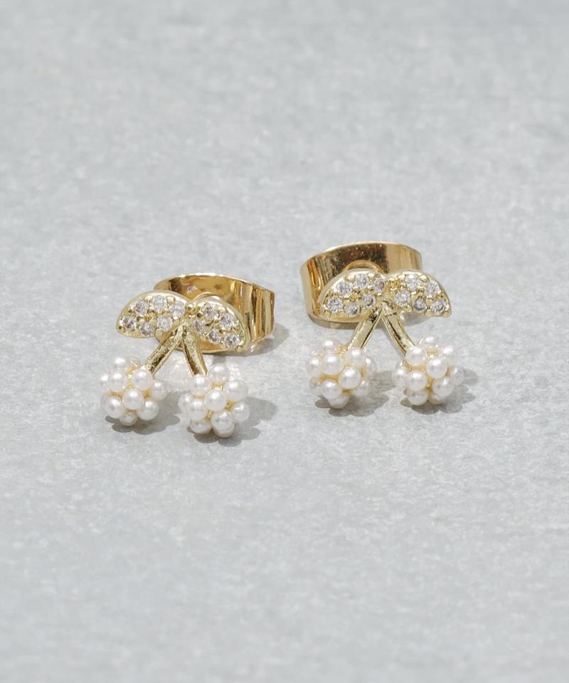 キュービックパールチェリーピアス