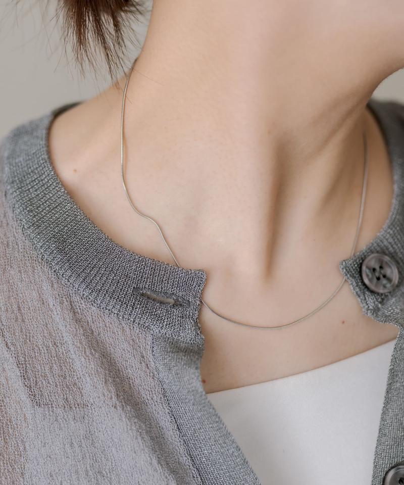 《金属アレルギー対応/ステンレス/通勤/シンプル》スネークY字ネックレス